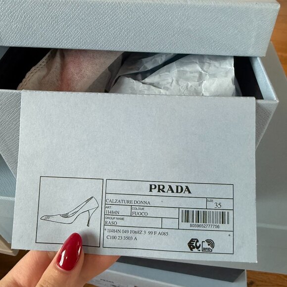 NWT Prada Pointed Toe Pumps Red Satin Low Heels Sz 35 - Picture 4 of 11